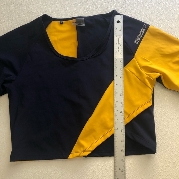 Gymshark Asymmetrical Cropped Short Sleeve Top in Blue and Yellow Size XL - Picture 8 of 9